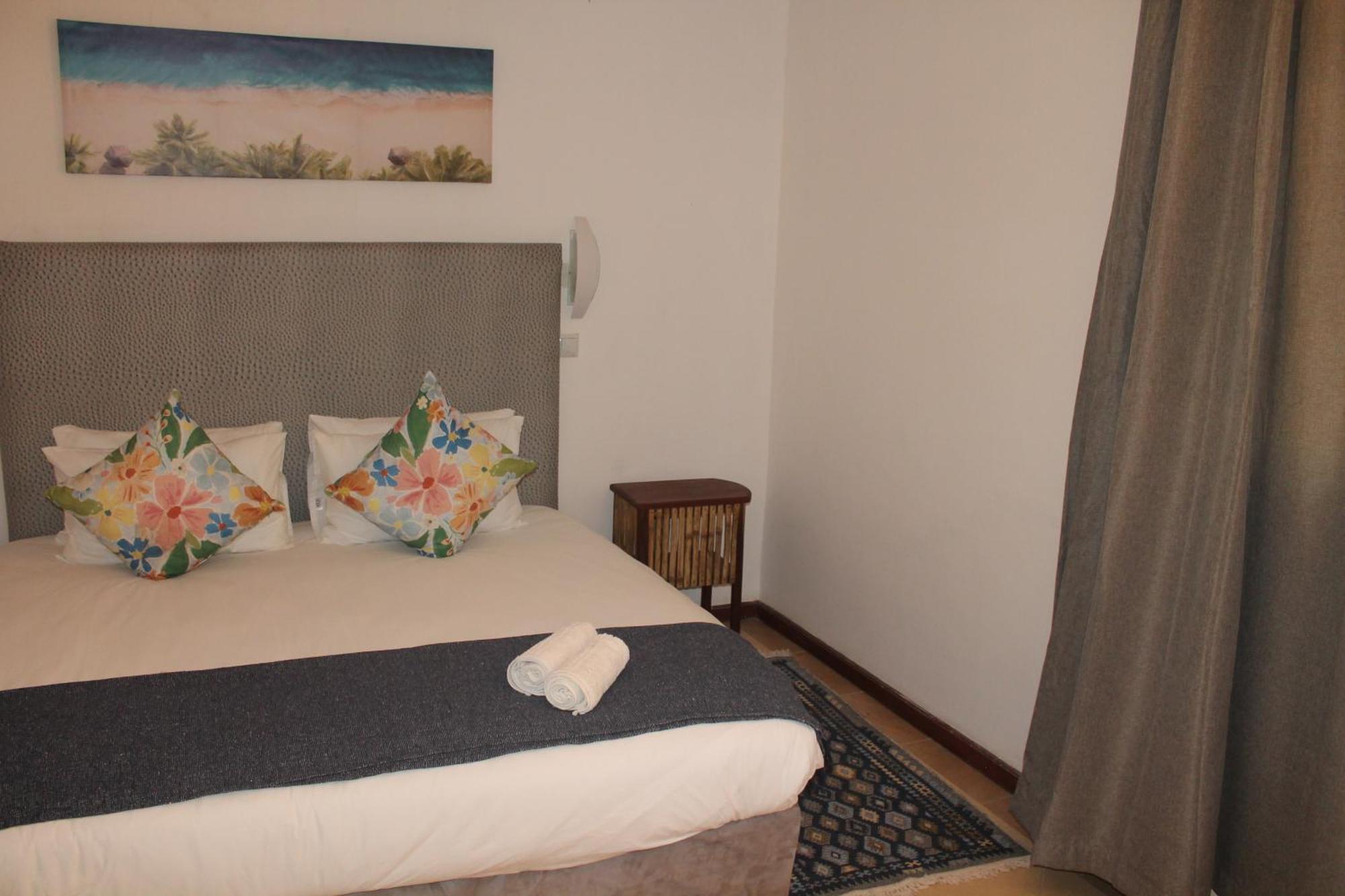 Wharf Side Inn Pemba Extérieur photo