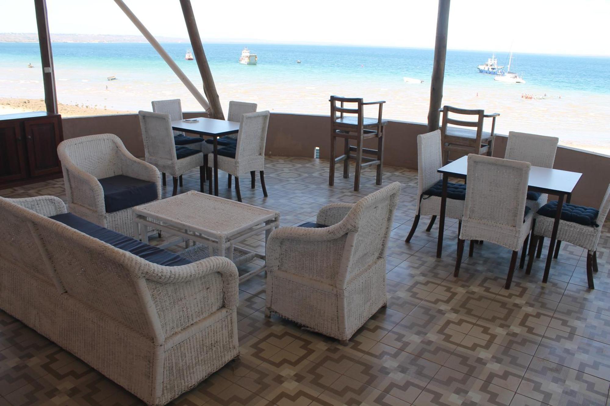 Wharf Side Inn Pemba Extérieur photo